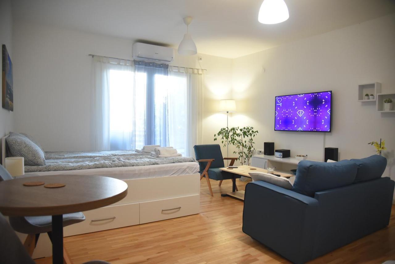 Dekart Apartment Ni Eksteriør bilde